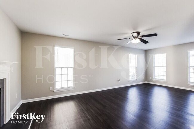 Building Photo - 2012 Rosewater Ln