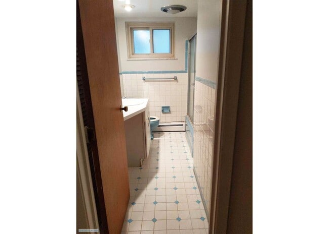 Building Photo - 353 McAlpin Ave