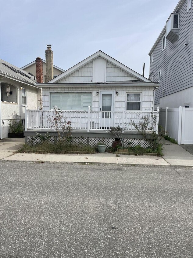 Primary Photo - 44 Nevada Ave