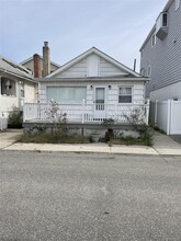 Building Photo - 44 Nevada Ave