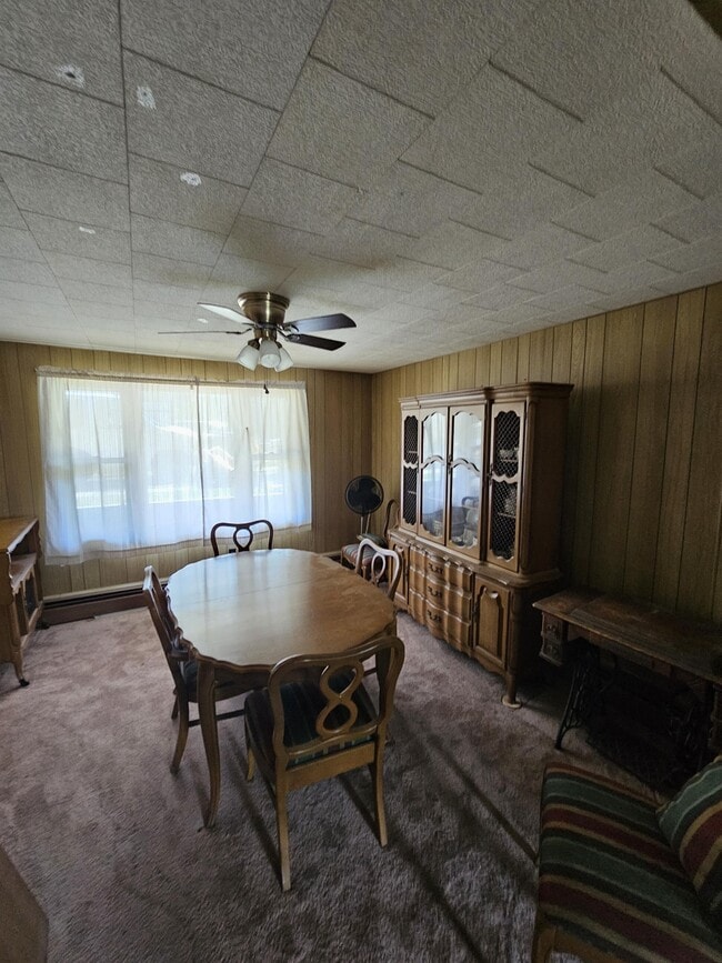 Building Photo - 154 E Catawissa St