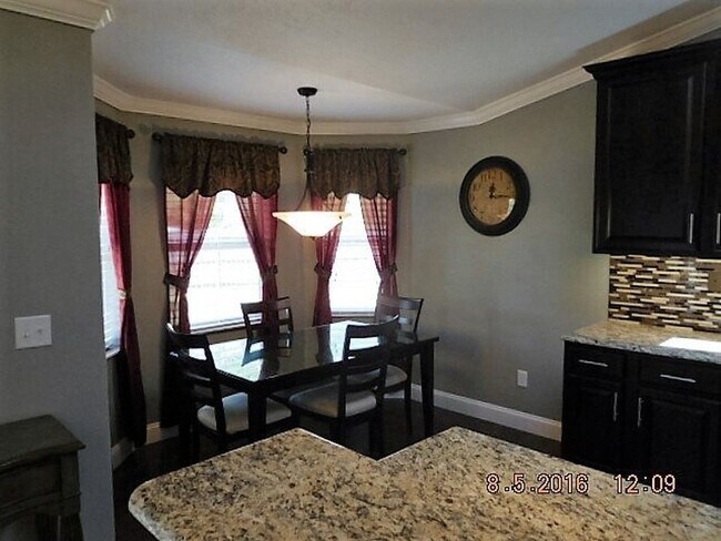 Foto del edificio - Available now!