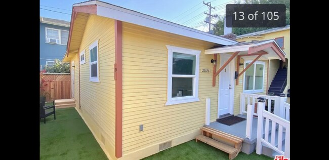 Foto del edificio - 2312 1/2 28th St