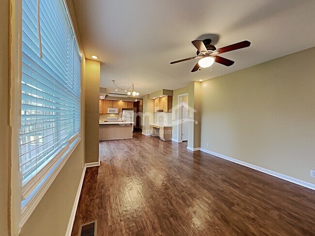 Foto del edificio - 1602 Solitude Ct