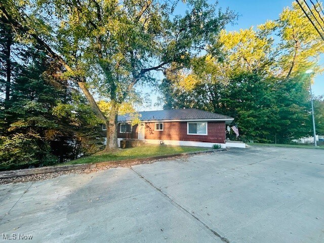 3071 E Waterloo Rd Akron, OH 44312 – photo 1
