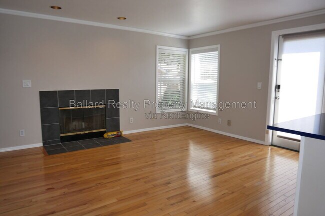 Foto del edificio - 3216 14th Ave W