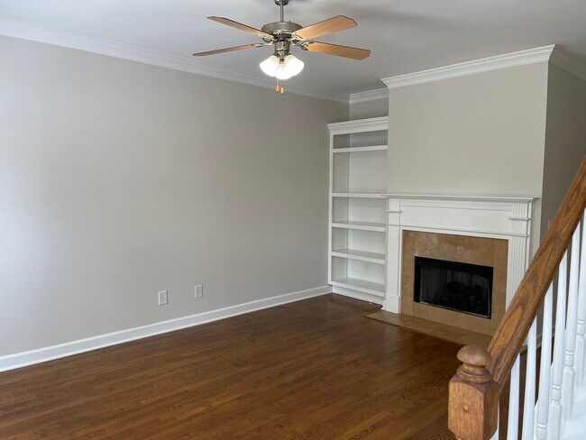 Foto del edificio - 407 Newport Meadows Cir