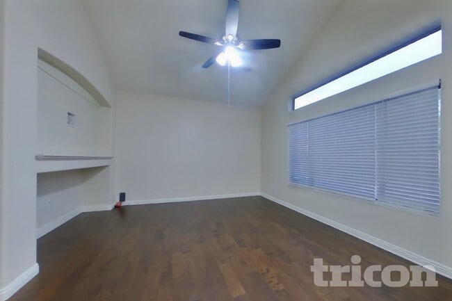 Building Photo - 16286 N 159th Dr