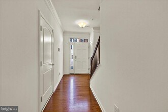 Building Photo - 8409 Wood Thrush Way