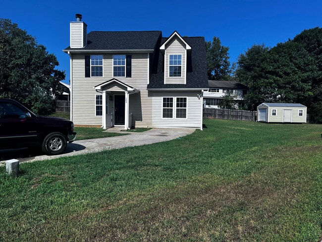 Building Photo - Room in Single Family Home on Woodwind Way