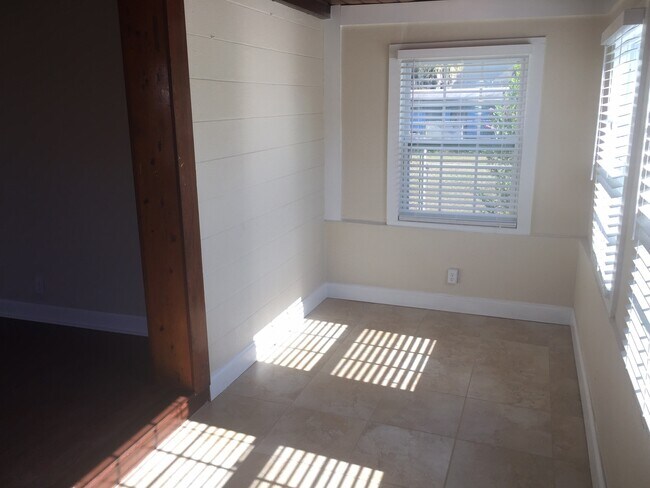 Foto del edificio - Bungalow - Close to Howard and UT