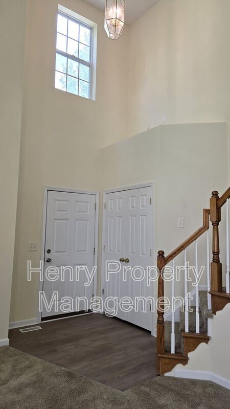 Foto del edificio - 1216 Twelve Oaks Ln
