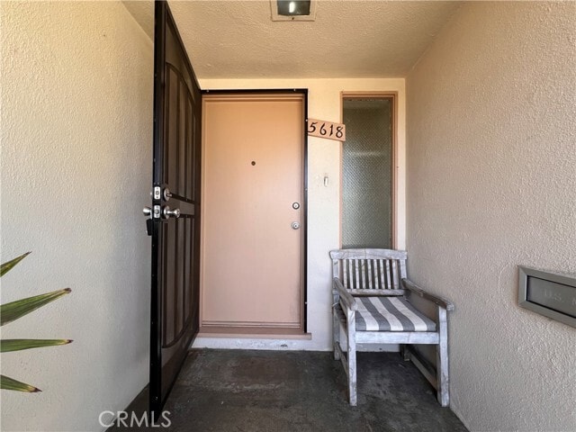 Building Photo - 5618 Fallsgrove St