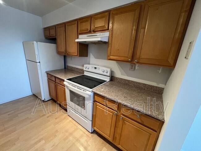 Foto del edificio - 4390 McPherson Ave