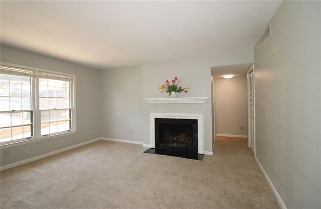 Building Photo - 68 La Rue Pl NW