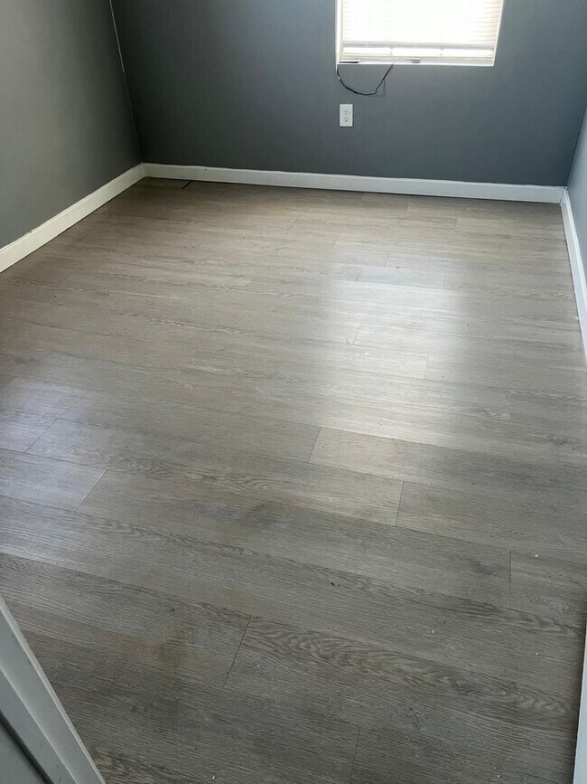 Photo - The Vernon Apartment