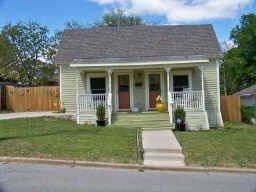 Primary Photo - 518 W Davis St