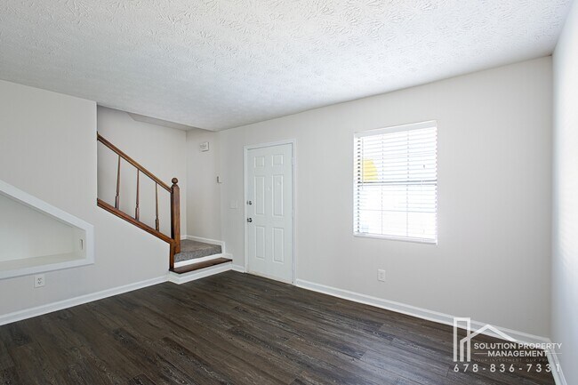 Foto del edificio - 5740 Old Gordon Rd