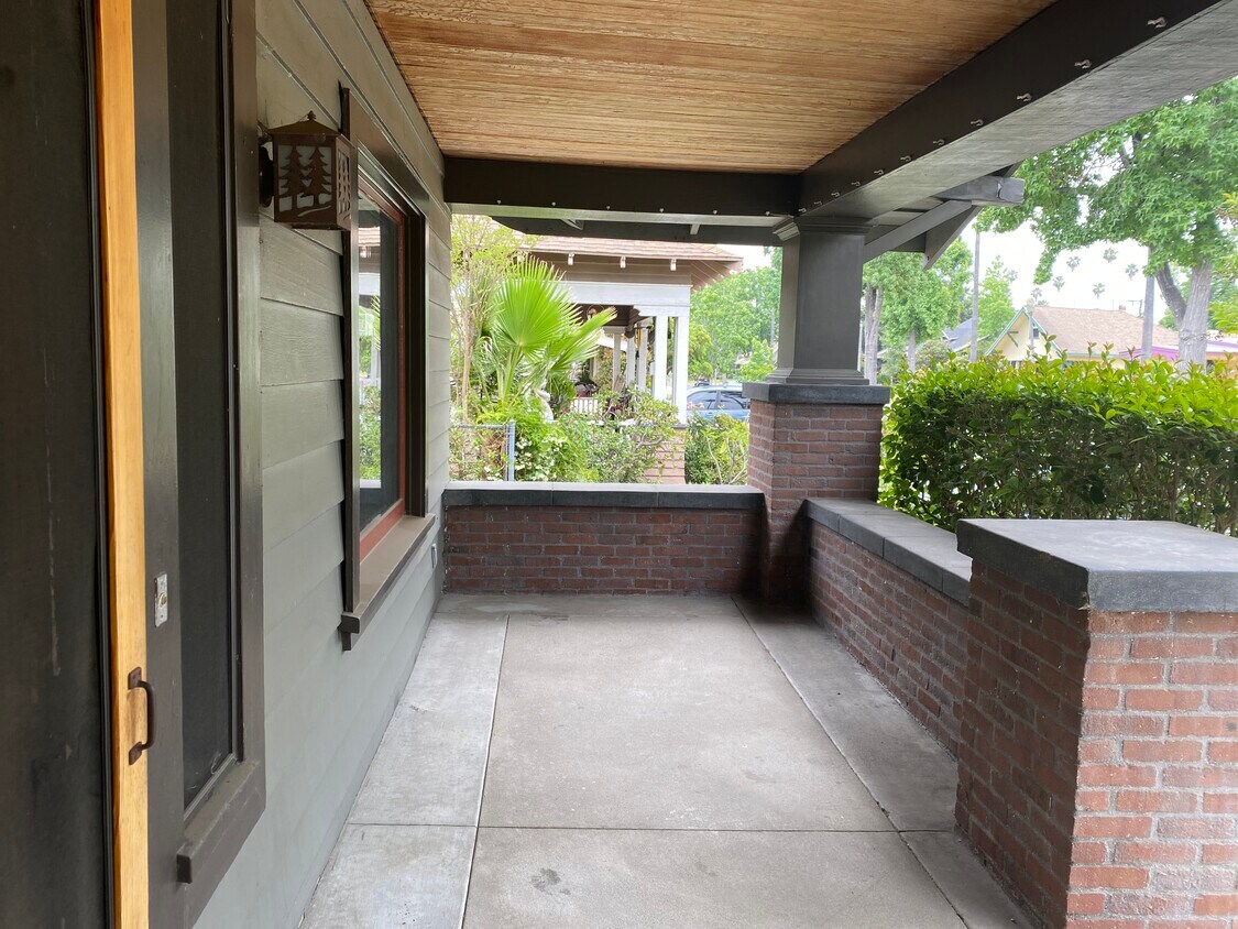 Foto principal - 910 N Electric Ave