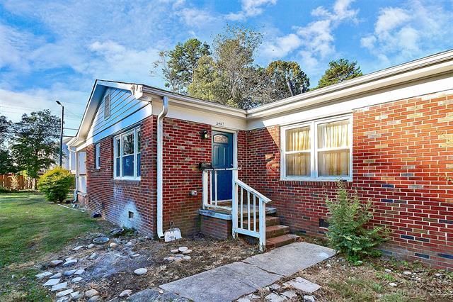 Building Photo - 3463 Meredith Ave