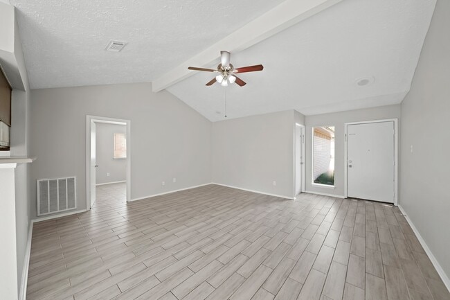 Building Photo - 7227 Colima Dr