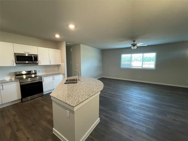 Building Photo - 25512 Starling Ln