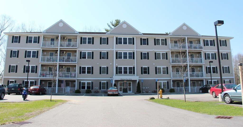 4 Meeting Pl Dr, Exeter, NH 03833 Apartments in Exeter, NH