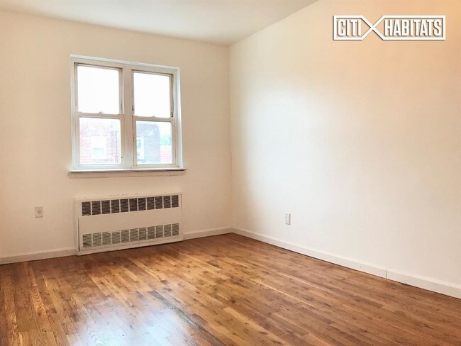 Foto del edificio - 900 Remsen Ave