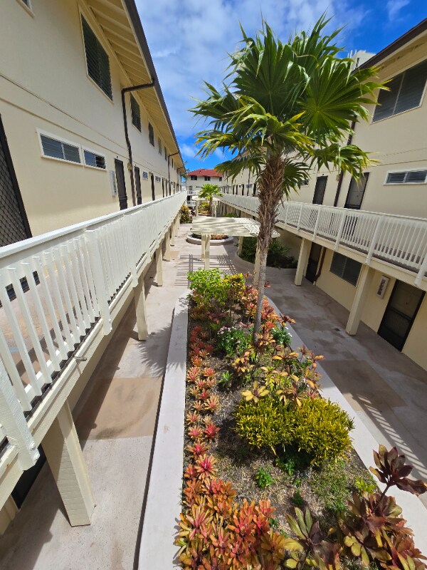 350 Aoloa St