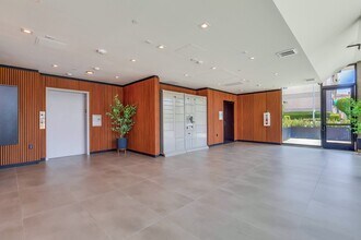 Building Photo - 3279 San Marino St