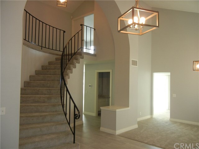 Building Photo - 726 Whitewing Ln