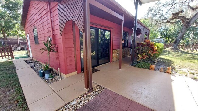 Foto del edificio - 9504 Marley Ave