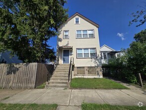 Building Photo - 10653 S Mackinaw Ave