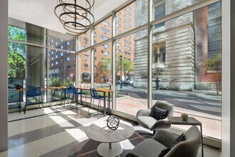 2116 Chestnut photo'