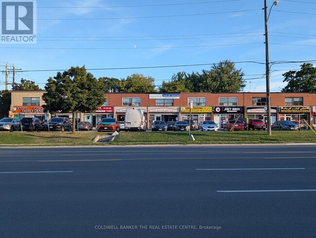 Building Photo - 1881 Lawrence Ave E
