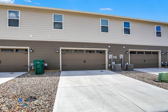Foto del edificio - 1763 Trinity Ln