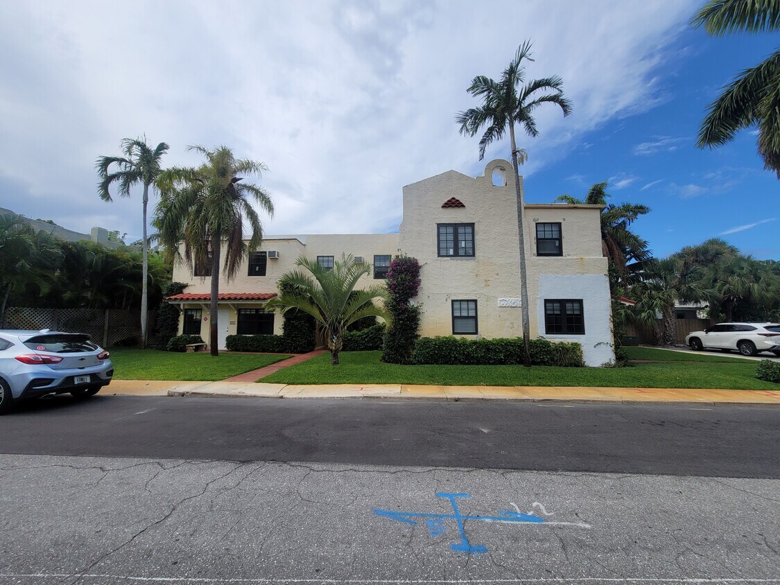 203 Lytton Ct, West Palm Beach, FL 33405 Apartments in West Palm