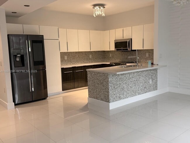 Foto del edificio - 8513 NW 109th Ct