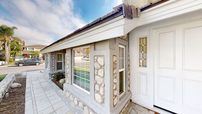 Foto del edificio - **COMING SOON** Beautiful 4 Bedroom Single...