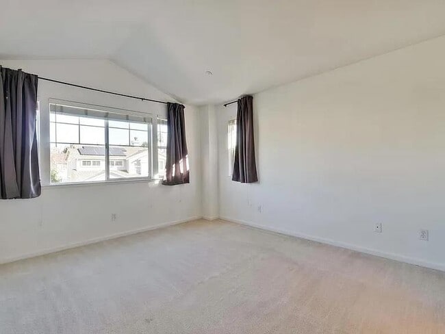 Building Photo - 528 Anacapa Terrace
