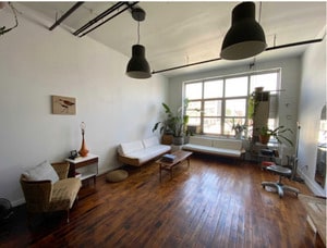 Primary Photo - 385 Troutman St