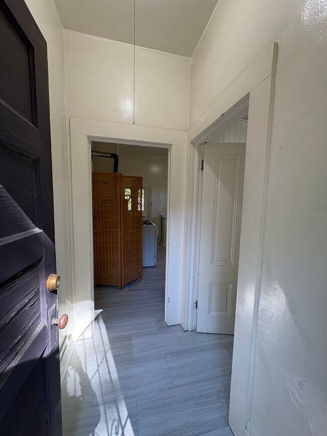 Building Photo - 2707 I St