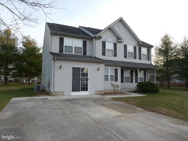 Building Photo - 508 Fairnest Ct
