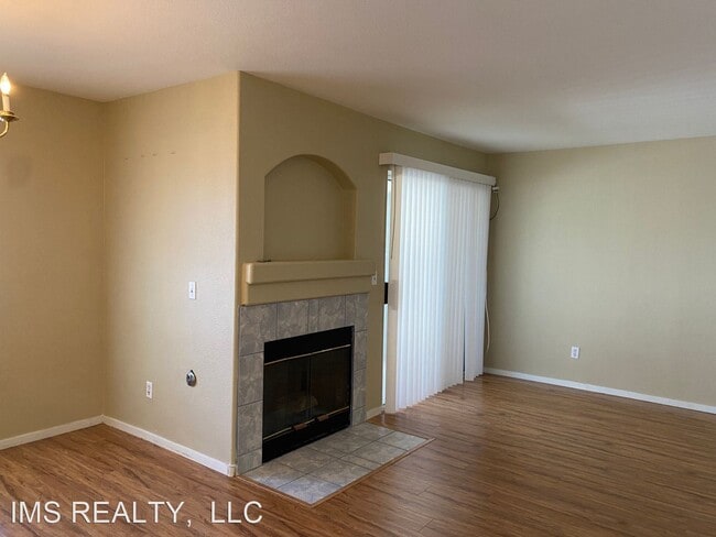 Building Photo - 4500 W Lake Mead Blvd