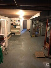 Building Photo - 931 Dewey St