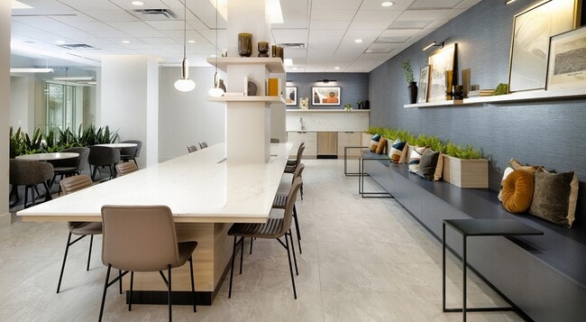 Building Photo - The Altos