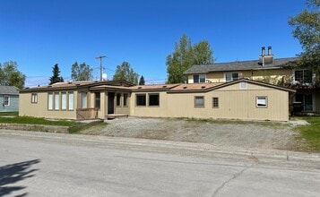 Building Photo - 1441 E 12th Ave