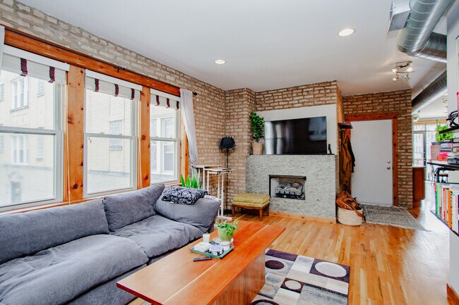 Foto del edificio - 4106 N Mozart St