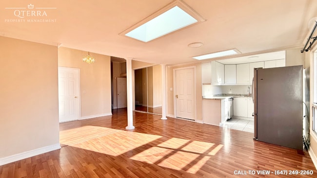 Building Photo - 60 Mulock Av