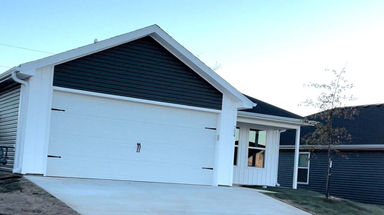 724 Short Leaf, Oronogo, MO 64855 House Rental in Oronogo, MO